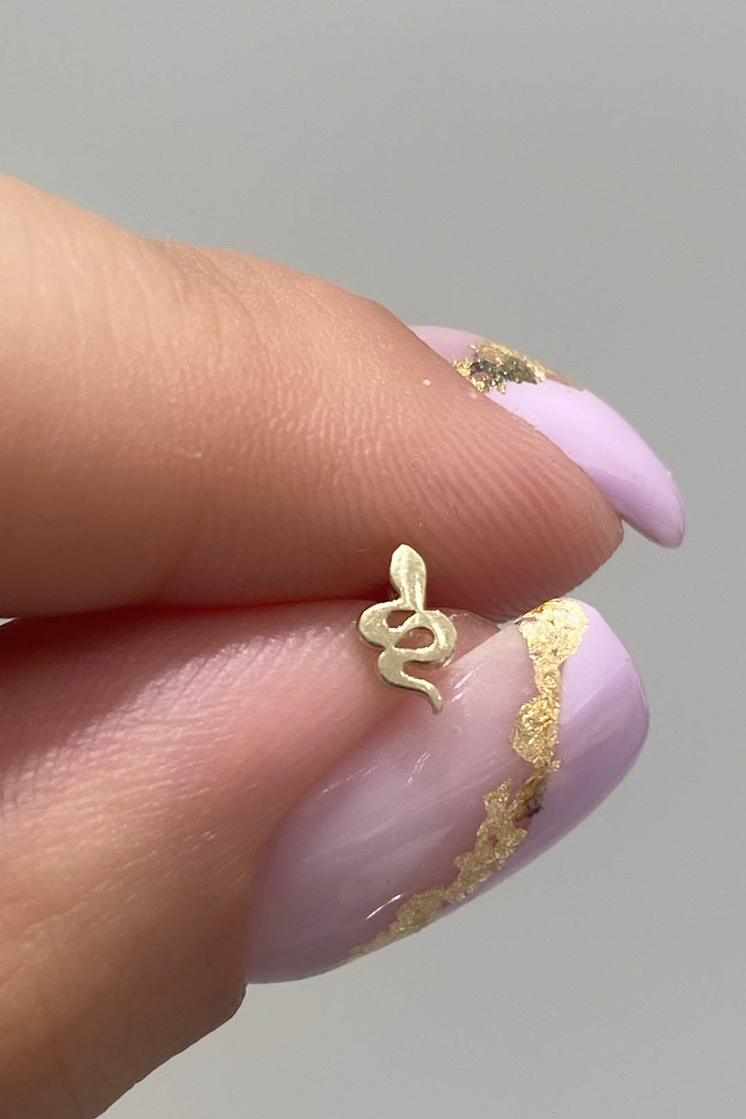 Mini Yılan Tragus 14 Ayar Altın Piercing