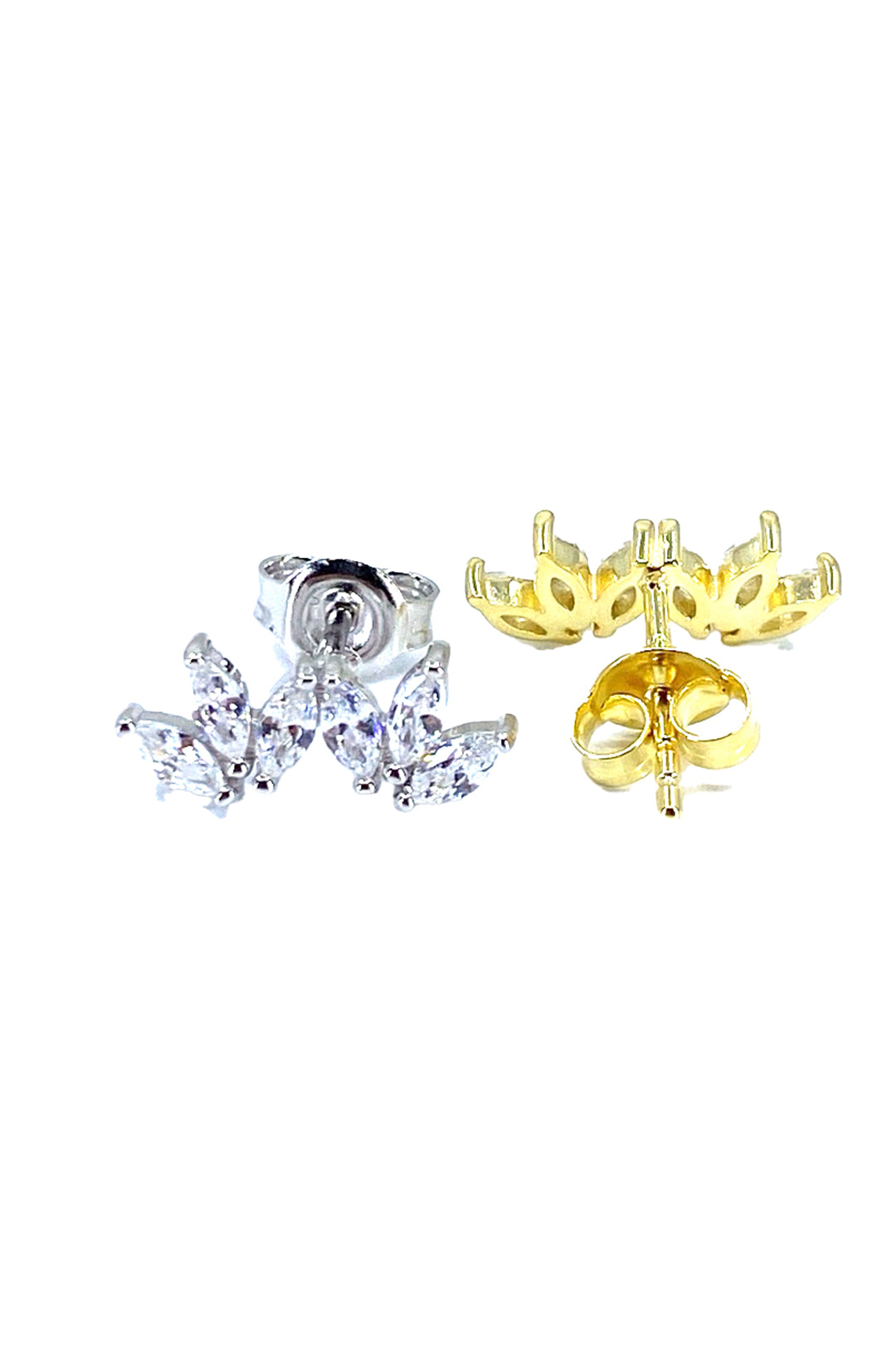 Beyaz İki Lotus Birleşik Gümüş Çivili Küpe