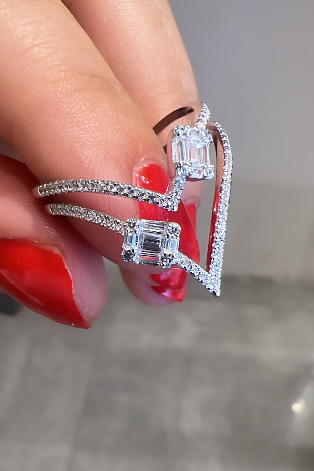 Üç Baget İki Sıra V Gümüş Yüzük