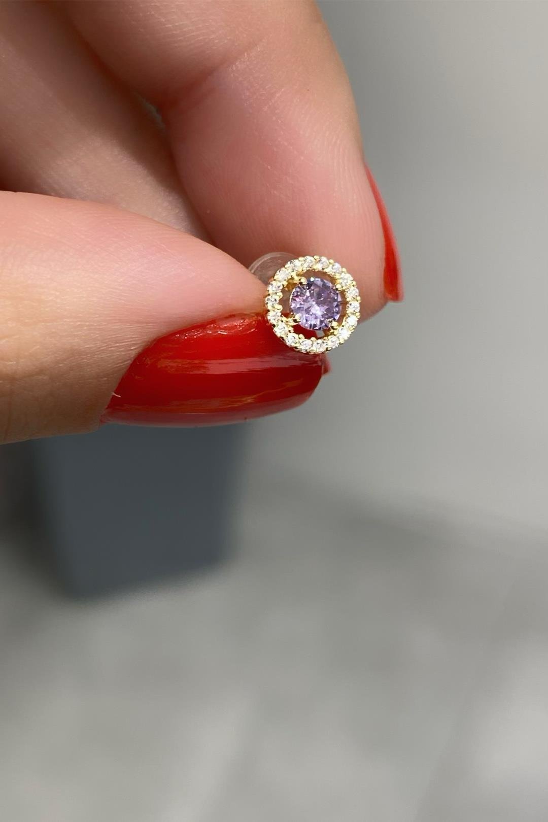 Lila Çember Montür Gümüş Çivili Küpe