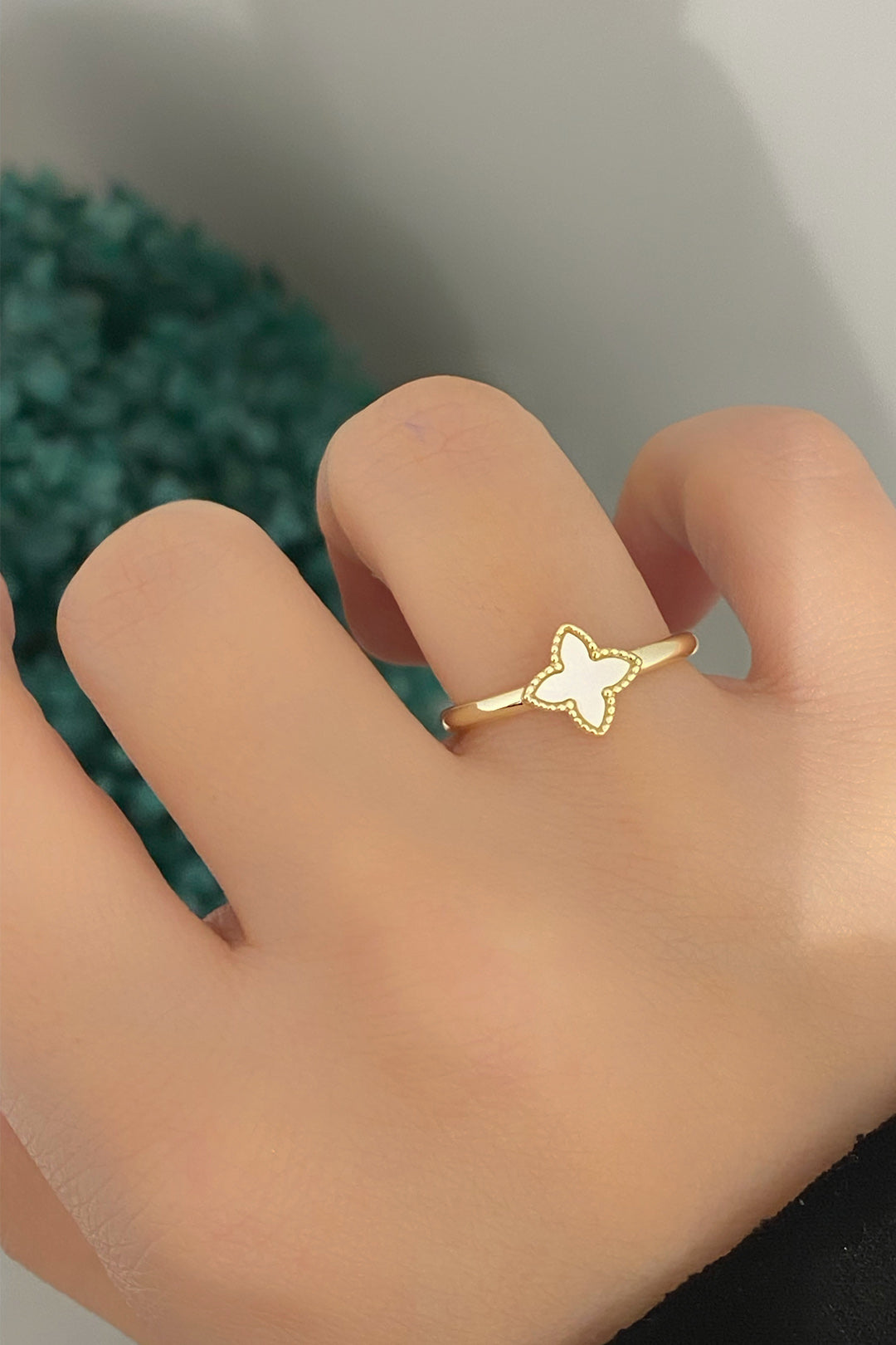 Sedef Dört Köşe Yonca Gümüş Yüzük