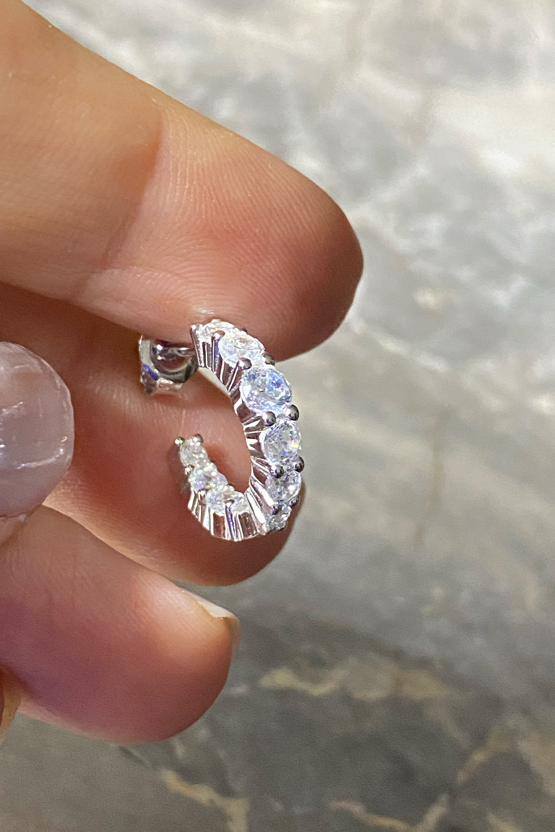 Altı Ve Dört Taş Gümüş Açık Halka Küpe