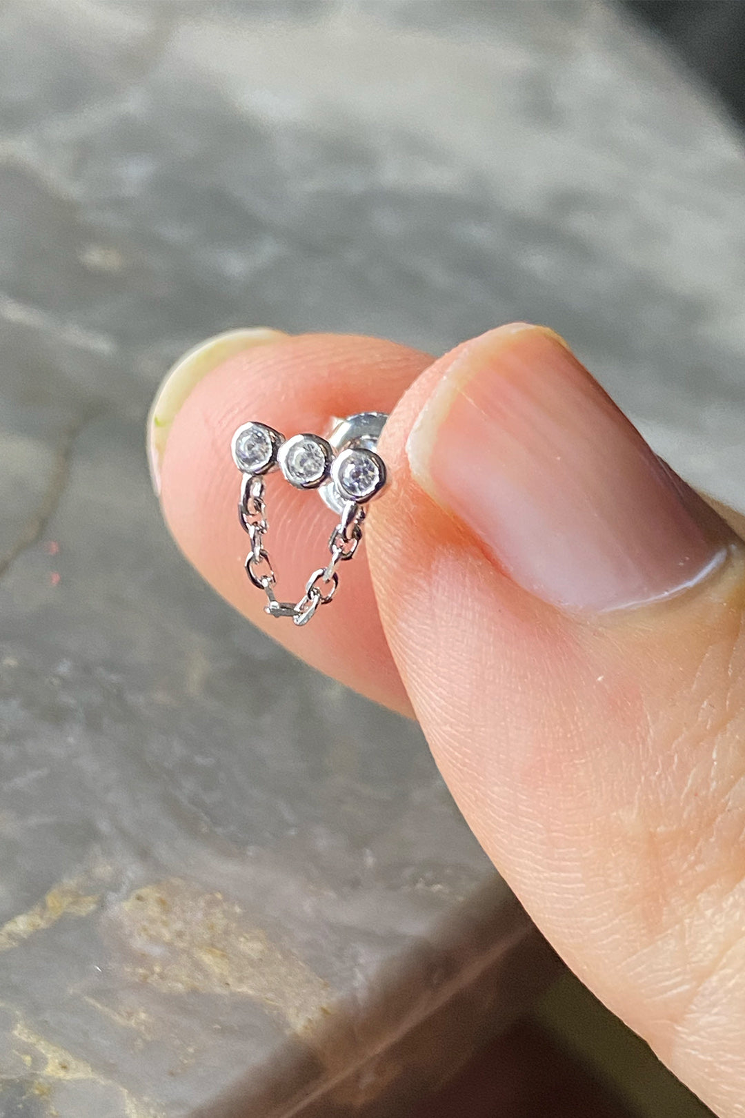 Mini Üç Tohum Boğum Gümüş Çivili Küpe