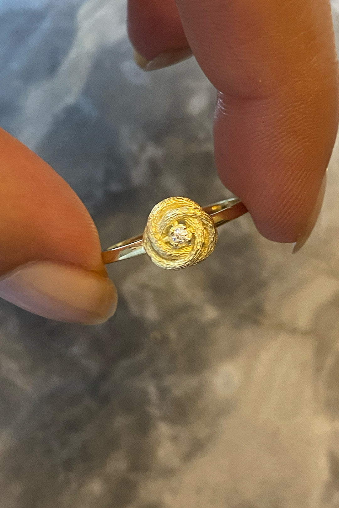 Minimal Tektaş Döngü Gümüş Yüzük
