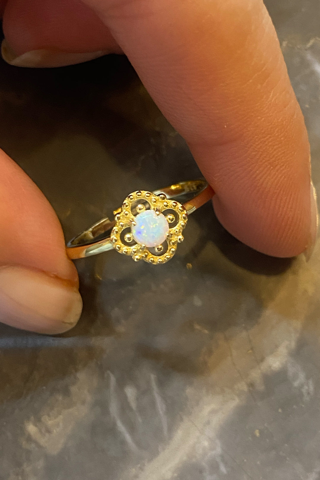 Minimal Opal ve Yonca Gümüş Yüzük