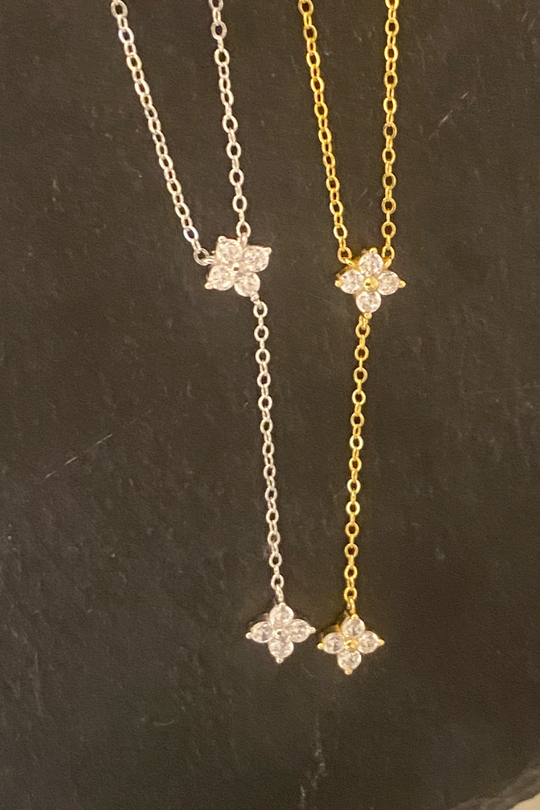 Minimal İki Dört Tohum Gümüş Y Kolye