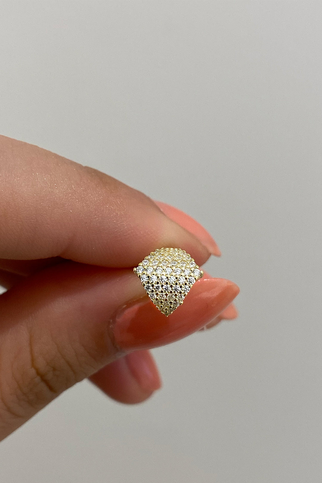 Mini Karo Mekik Gümüş Çivili Küpe