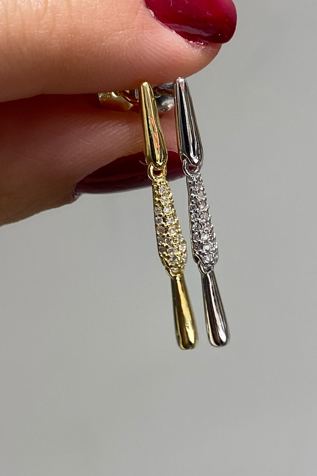 Taşlı Ve Taşsız Üç Stick Gümüş Çivili Küpe