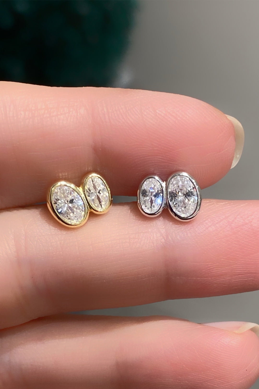 Sıvama İki Oval Gümüş Çivili Küpe