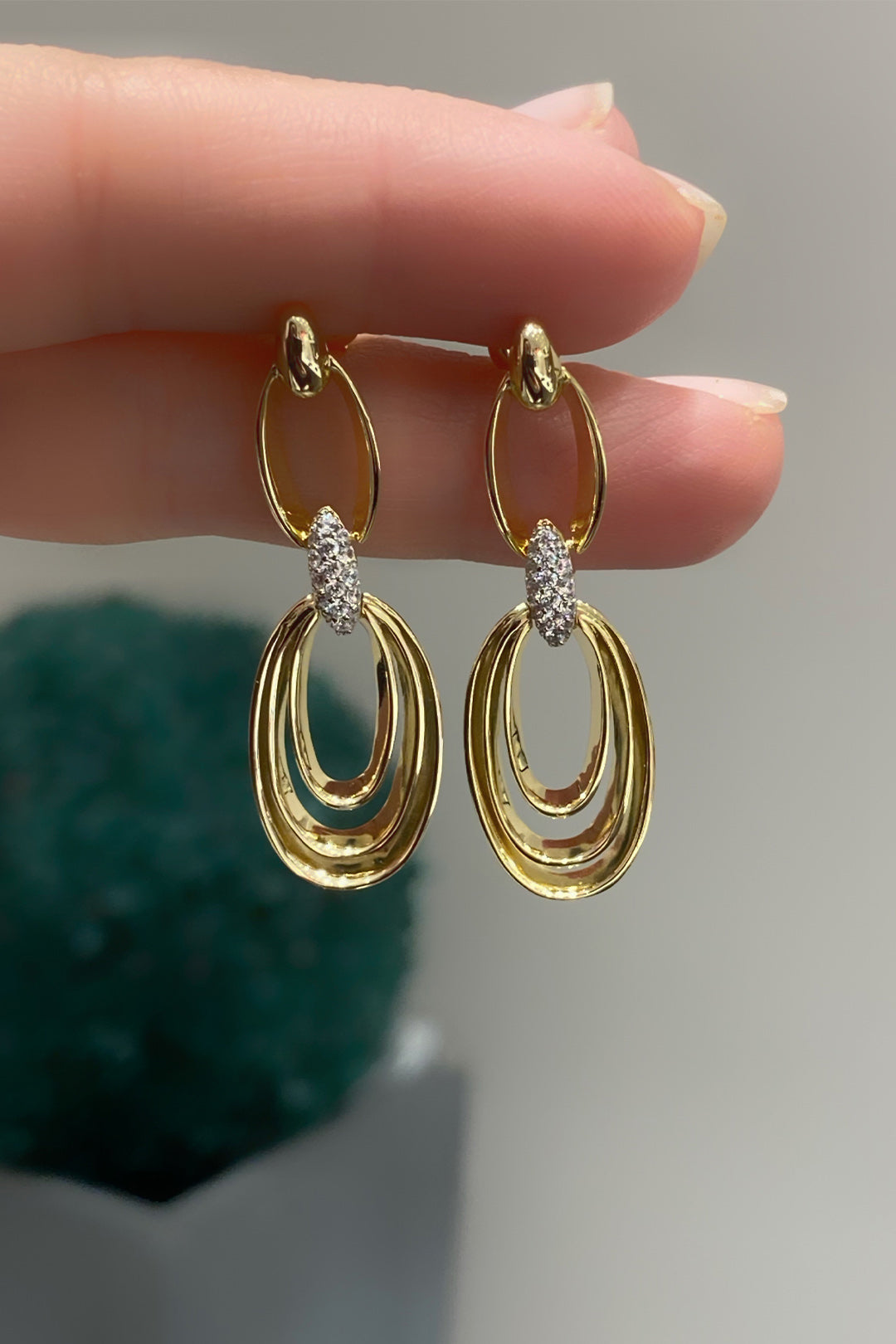 Taşsız Oval Çember Sallantılı Gümüş Küpe