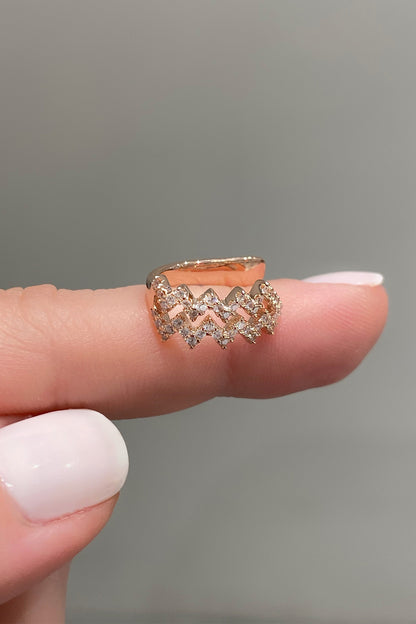 İki Sıra Taşlı Zig Zag Kıkırdak Küpe