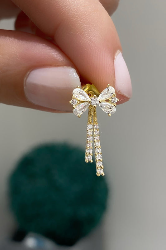 İki Çubuk Sallantılı Dört Damla Kurdele Gümüş Çivili Küpe