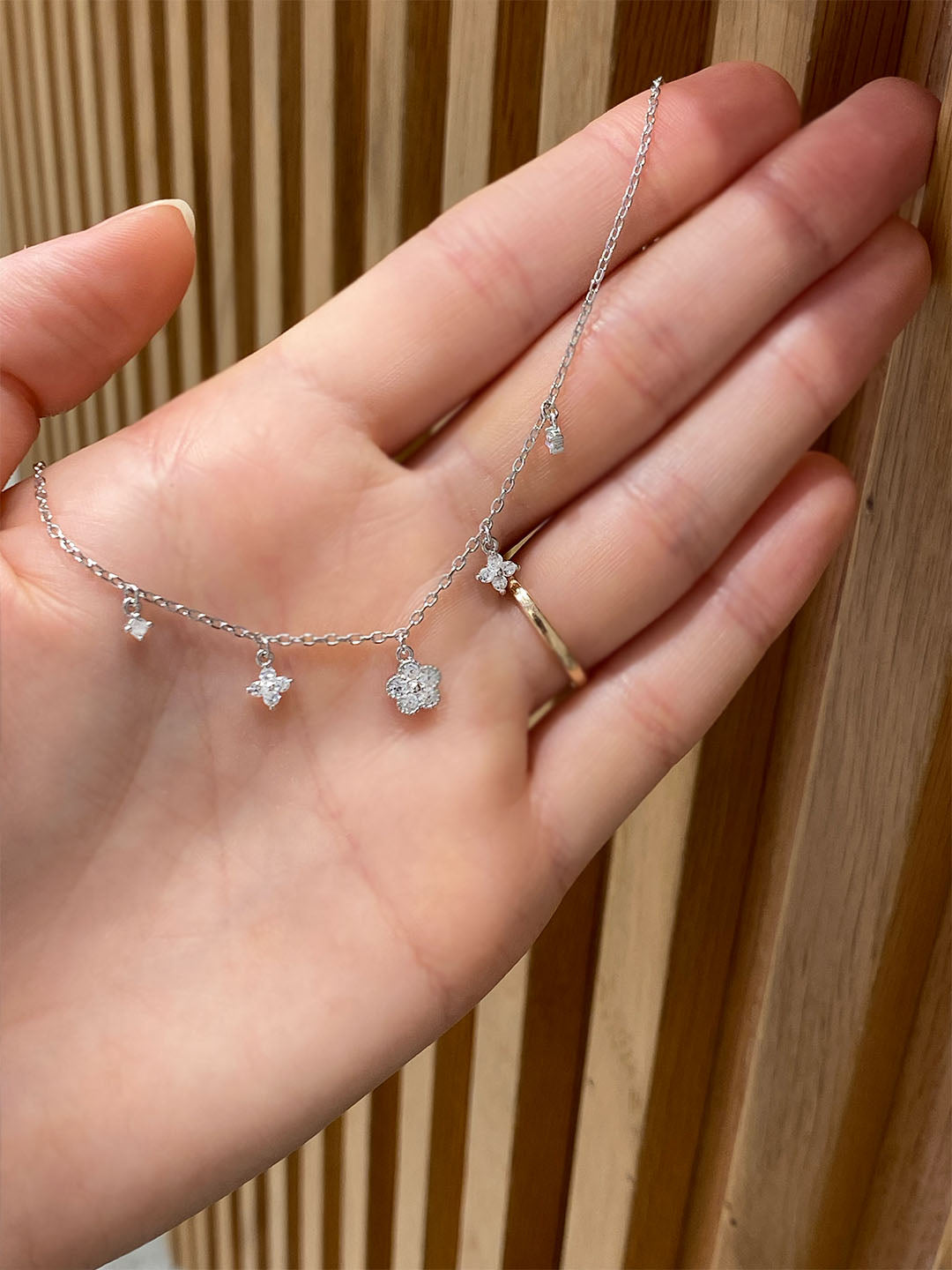 Tektaş Kare Papatya Sallantılı Gümüş Halhal