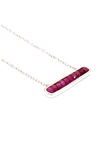 İçi Ruby Kristal Dikdörtgen Gümüş Kolye