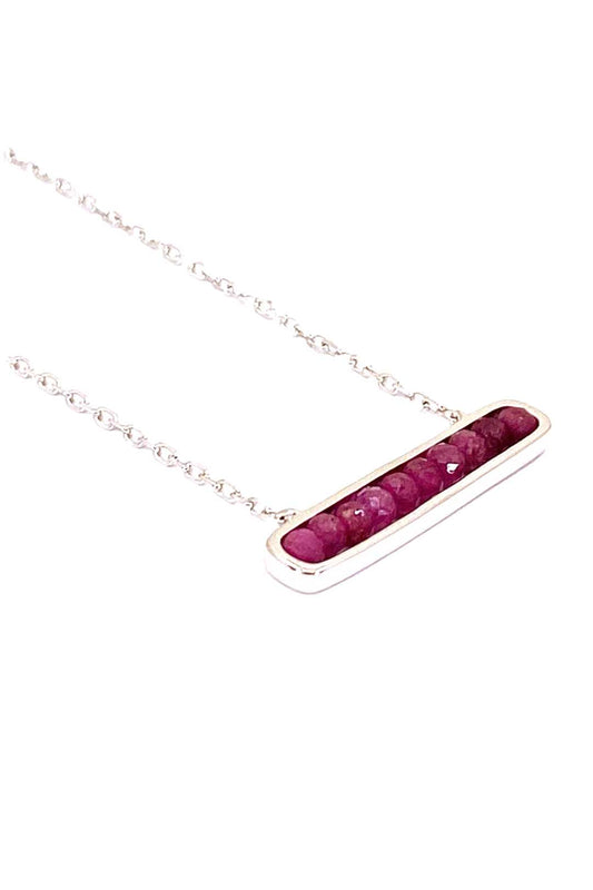 İçi Ruby Kristal Dikdörtgen Gümüş Kolye
