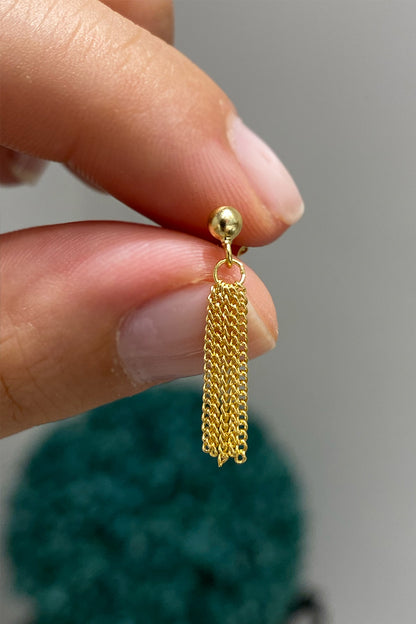 Saçaklı Top Zincir Gümüş Çivili Küpe