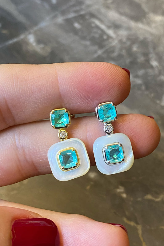 Aqua Ve Sedef İki Kare Sallantılı Gümüş Çivili Küpe