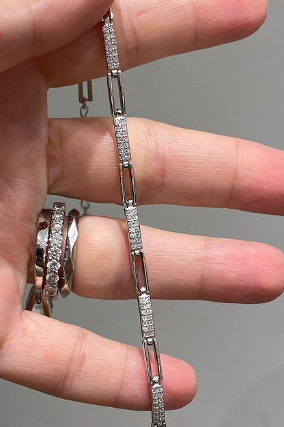 Taşlı Ve Taşlı Uzun Dikdörtgen Gümüş Bileklik