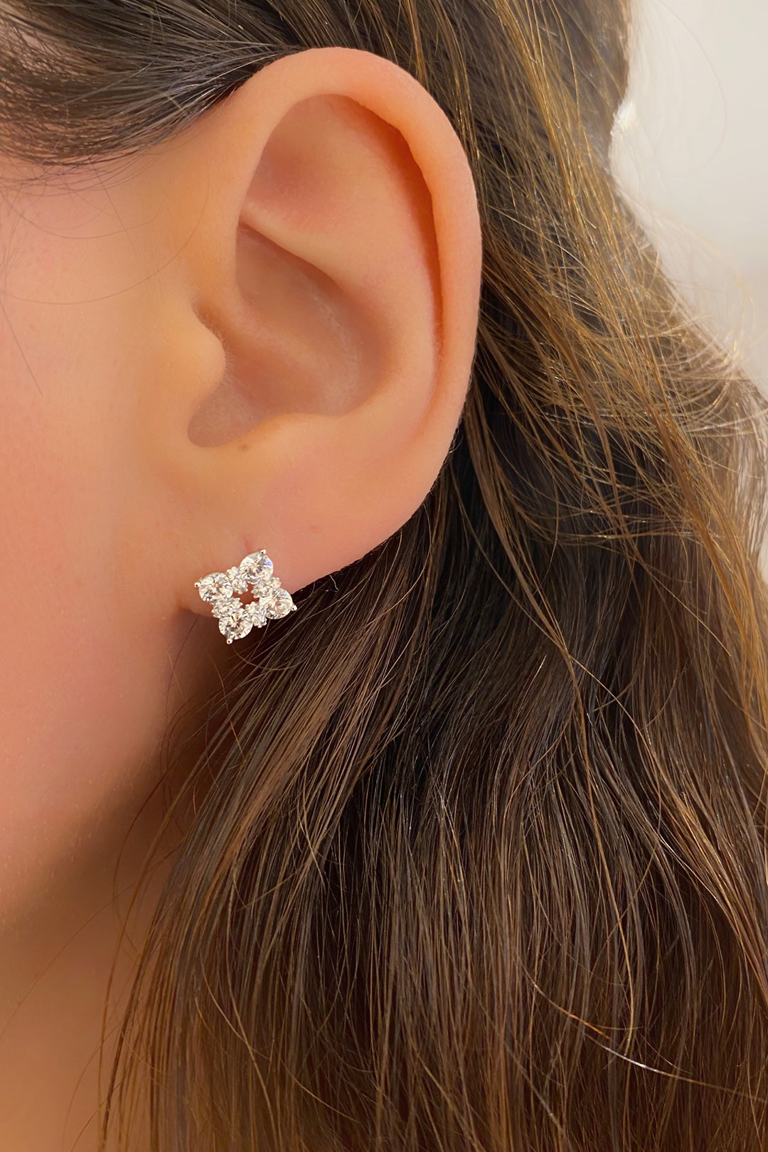 Vip Dört Taş Kare Gümüş Çivili Küpe