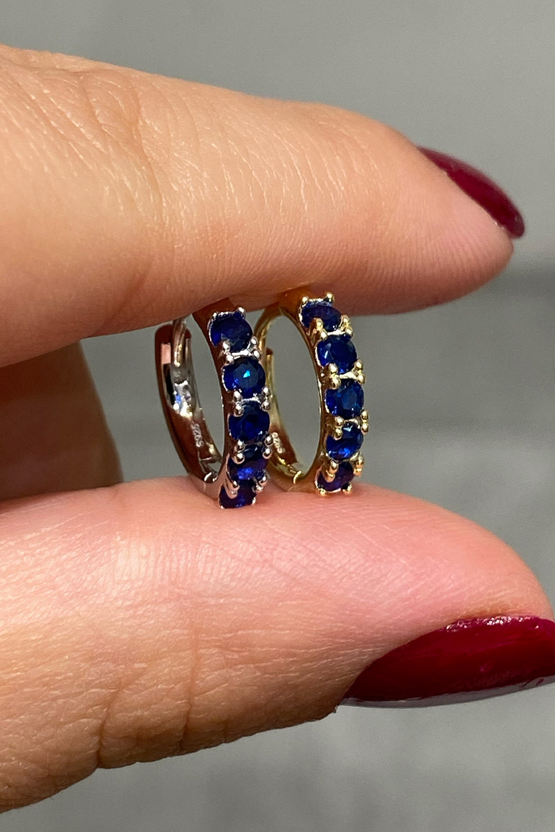 Lacivert Beş Taş Gümüş Halka Küpe