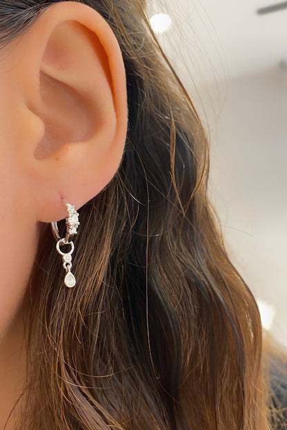 Beyaz Tohum Damla Sallantılı Mix Gümüş Halka Küpe