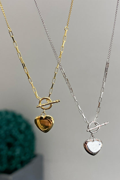 Taşsız T Kilit Kalp Gümüş Kolye