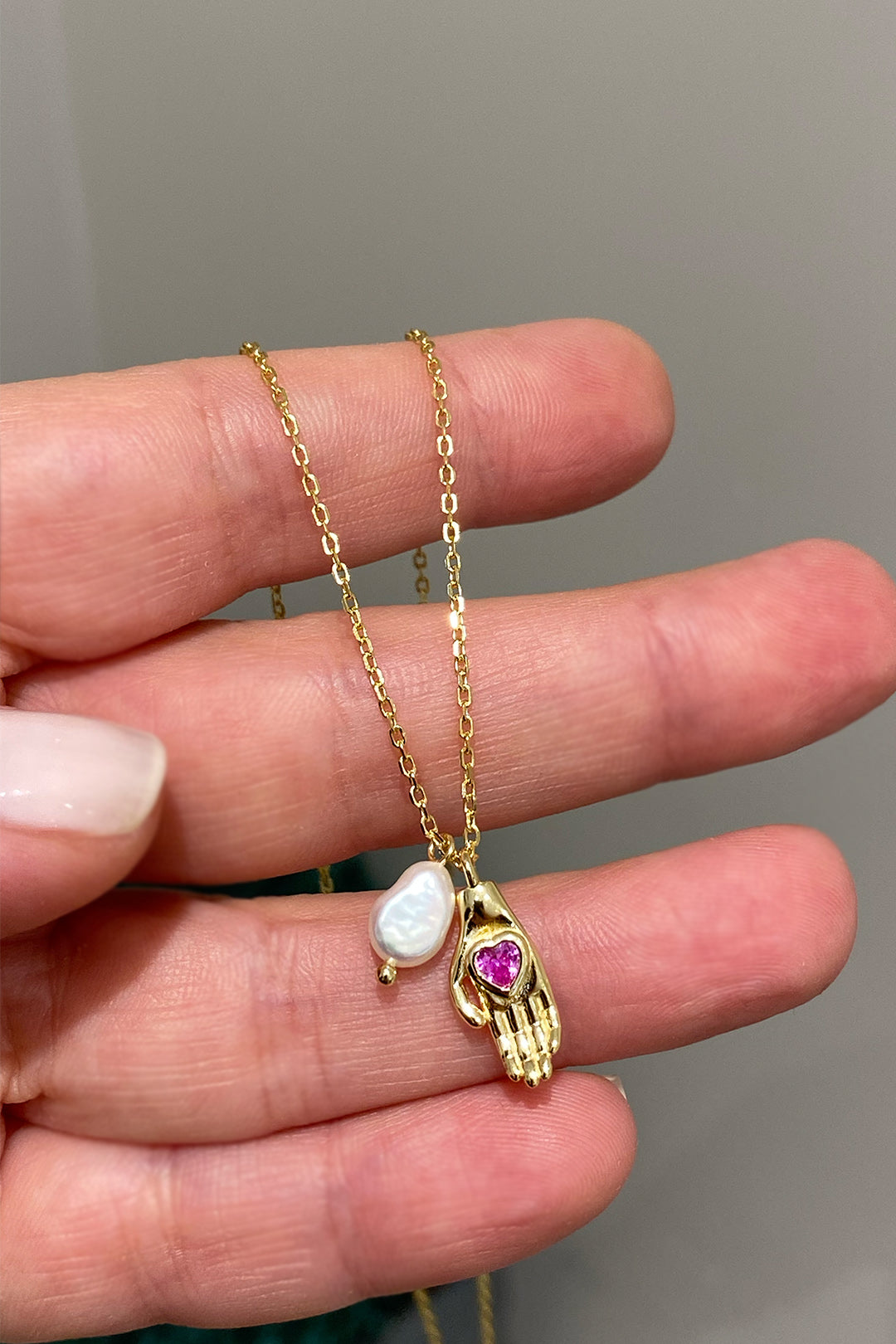 Ruby Kalp El Ve İnci Gümüş Kolye