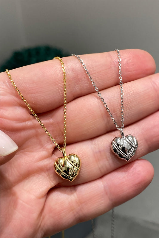 Taşsız Çapraz Çizgili Kalp Gümüş Kolye