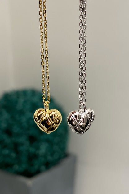 Taşsız Çapraz Çizgili Kalp Gümüş Kolye