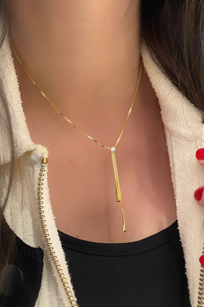 Yılan Zincir Tektaş Ve Ucu Üçgen Gümüş Sallantılı Kolye