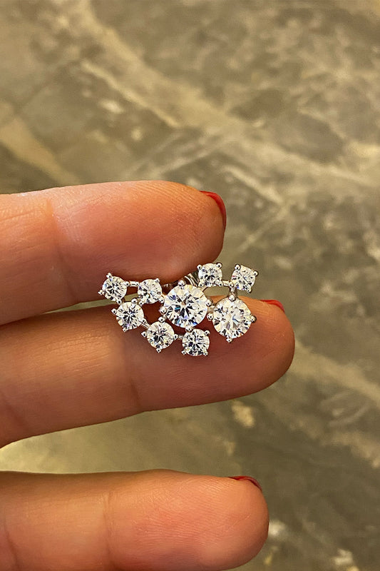 Vip Beyaz Dokuz Taşlı Gümüş Çivili Küpe