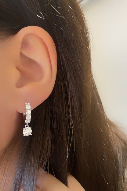 Tektaş Sallantılı Beş Taş Gümüş Halka Küpe