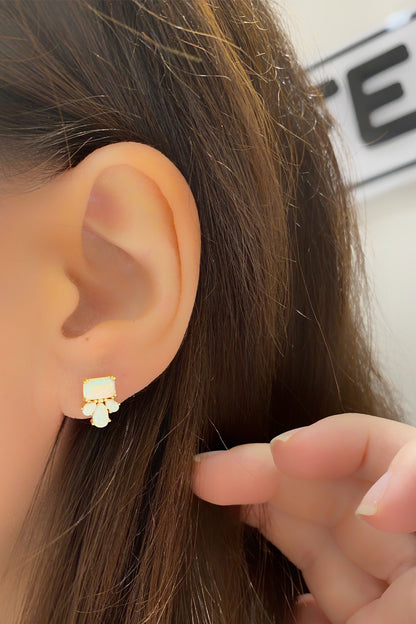 Üç Damla Ve Baget Opal Gümüş Çivili Küpe