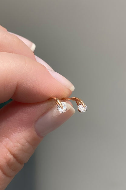 Tektaş Mini Askı Gümüş Çivili Küpe