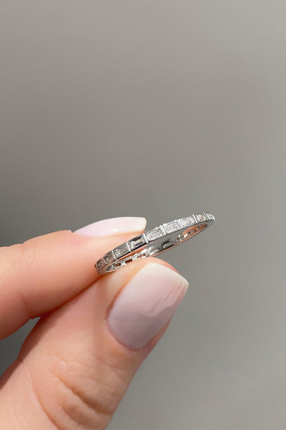 Minimal Gömülü Mini Baget Tamtur Gümüş Yüzük