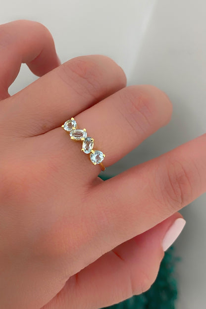 Blue Topaz Baget Oval Ve Tektaş Gümüş Yüzük