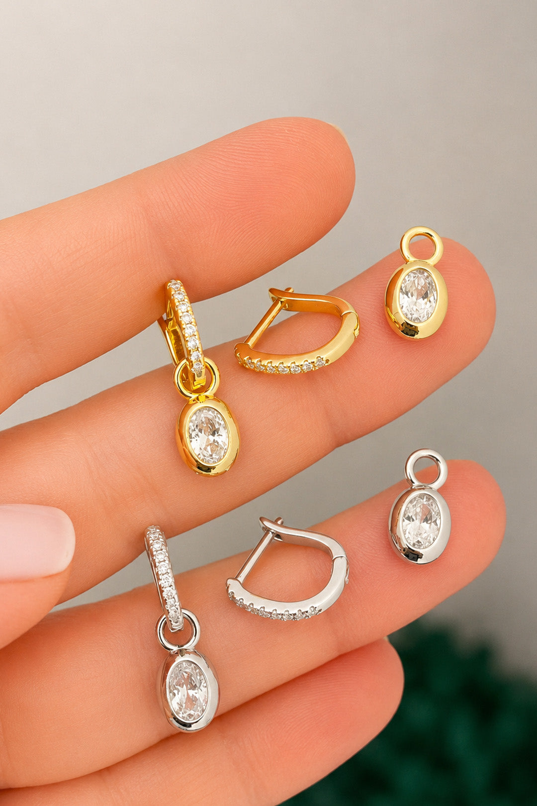Beyaz Oval Gümüş Pin Küpe