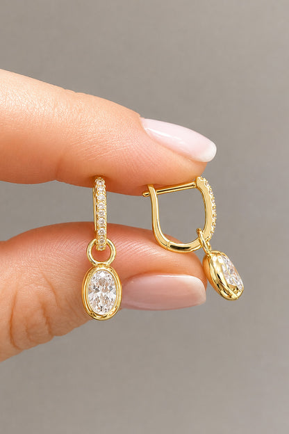 Beyaz Oval Gümüş Pin Küpe